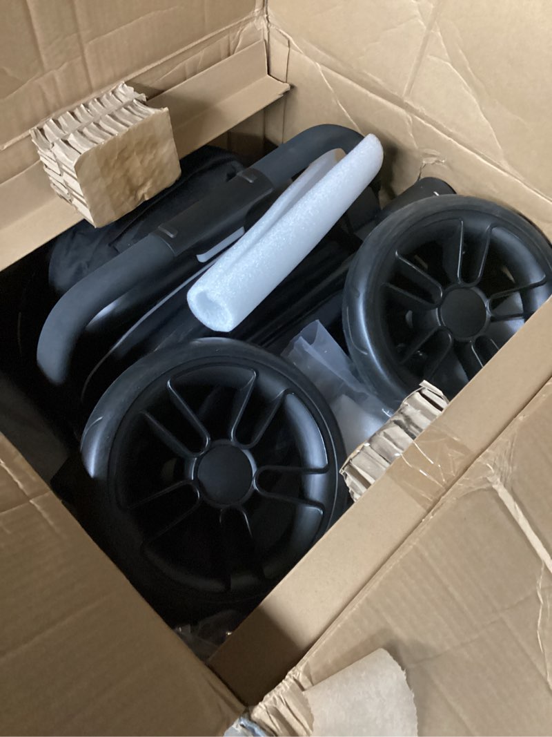 Condition photo showing Good Condition for Evenflo Pivot Xpand Modular Travel System with LiteMax Infant Car Seat (Ayrshire Black) Ayrshire Black Pivot Xpand Modular Travel System with LiteMax Infant Car Seat NEW SIDE IMPACT