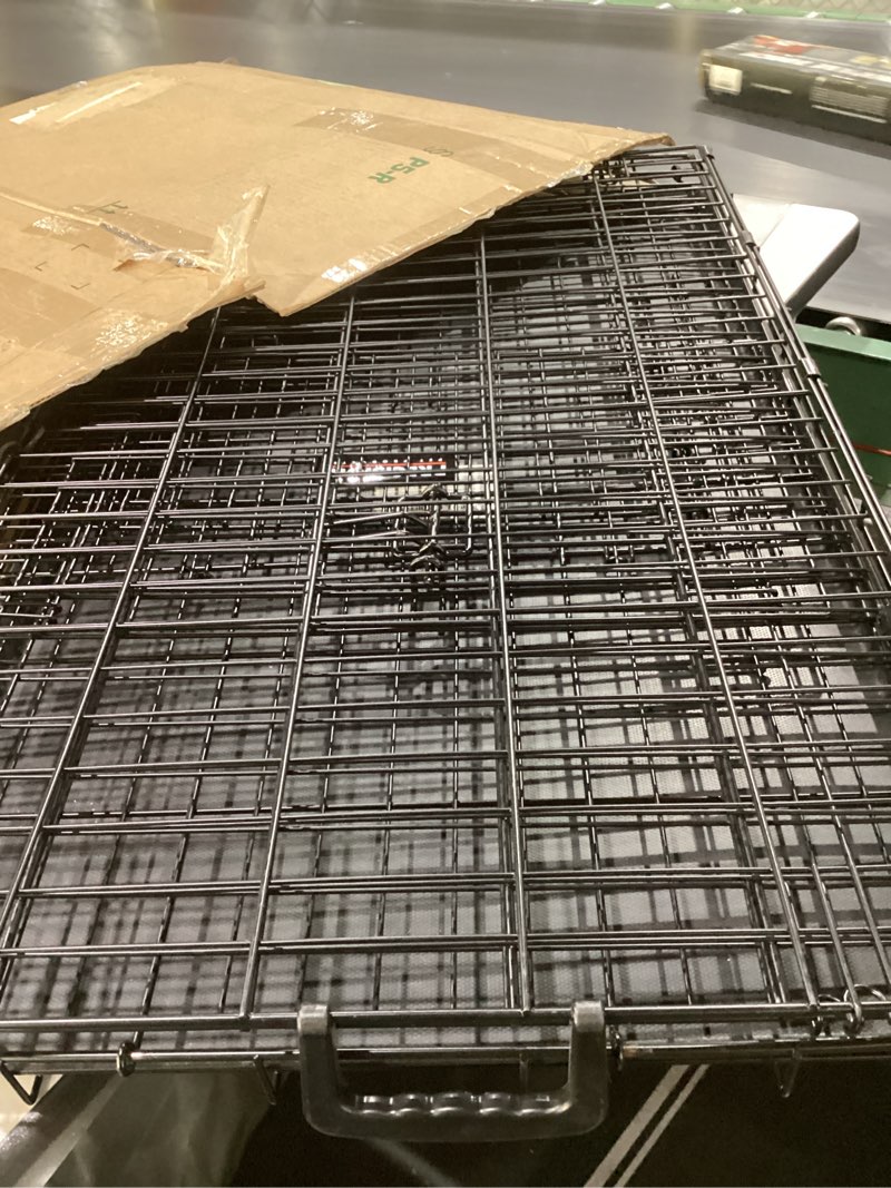 Metal dog crate
