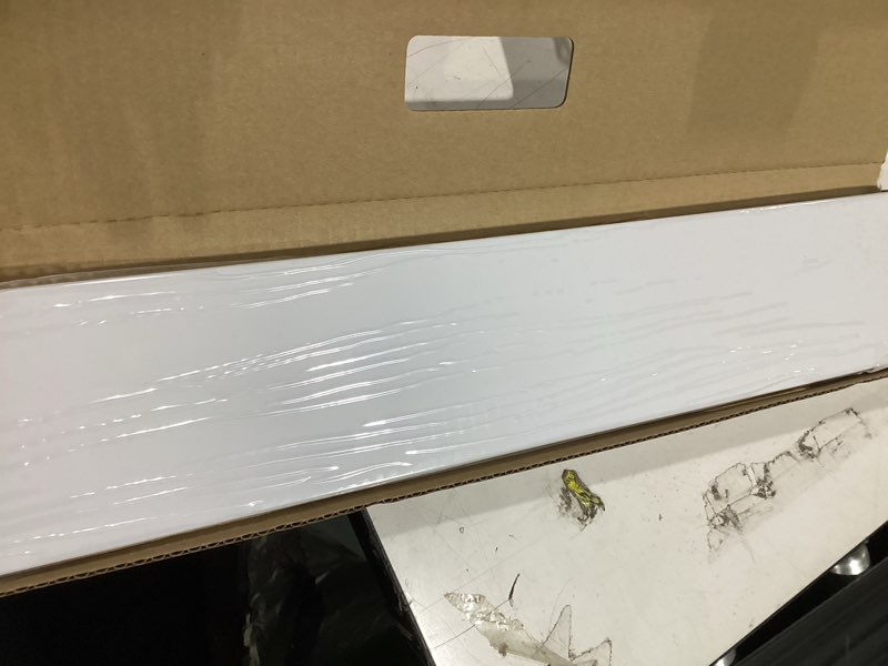 Condition photo showing Good Condition for design house 550905 universal cultured marble side splash 21.5 inch, solid white