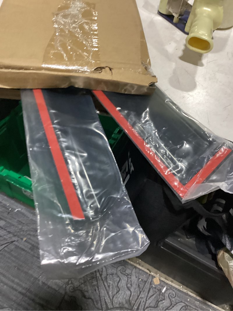 Condition photo showing Good Condition for rainproof side window wind deflectors for range rover sport 2014-2021, tape-on sun rain guard sets,nice looking window visors for cars,vent deflector for rover sport 14-21 la12