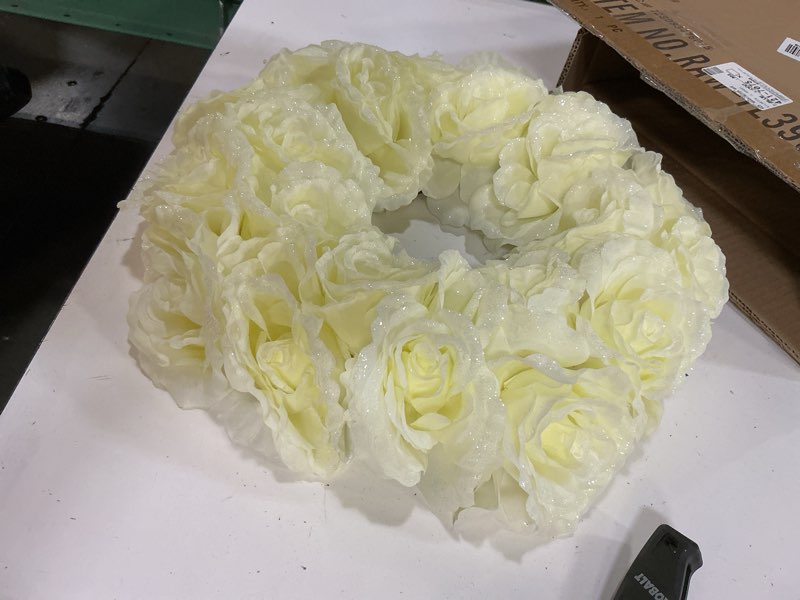 Condition photo showing Good Condition for national tree 16.5 inch glittery white rose wreath (raw-tl396608-1)