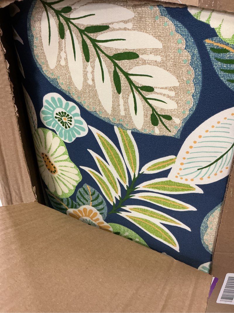 Condition photo showing Good Condition for greendale home fashions outdoor square tufted dining seat cushion, set of 1, magnolia floral magnolia floral set of 1
