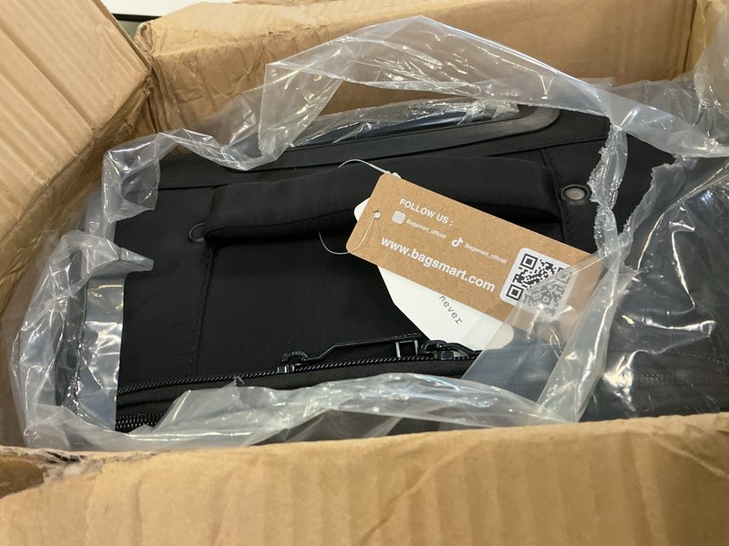 https://lotting-media.assets.bidfta.com/lotting_16a3032f-b178-4320-99ff-4cd842c80e0c