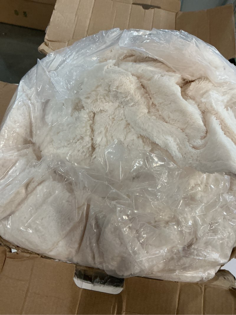 Condition photo showing Good Condition for Amélie Home King Size Comforter Set with Stripe Jacquard Design, Beige Fluffy Fleece Bedding Set, Super Warm Fuzzy Plush Bedding Set for Winter, 3 Pieces, 1 Soft Comforter and 2 Pillowcases Stripe Patchwork Beige King (106"x90")