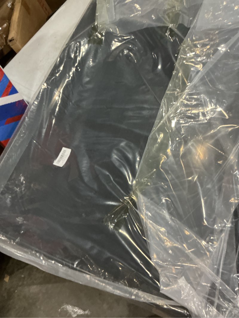 Condition photo showing New/Like New for 3pc black plastic rectangular stackable automotive drip pans, 35.2 x 23.4 inches, matte or glossy finish, 3pc replacement range drip pans, for car maintenance, cleaning, pet care