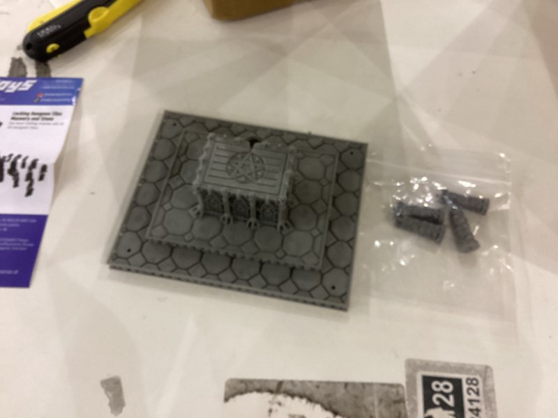 Ender toys locking dungeon tiles