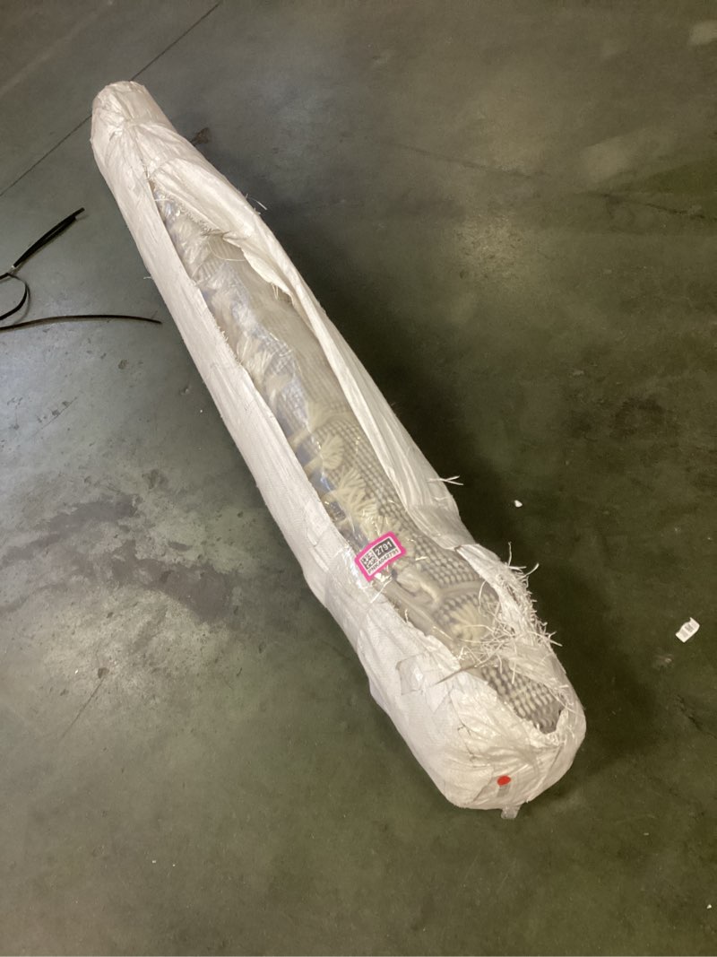 Condition photo showing New/Like New for Rima Wool Shag Rug, Ivory/Black, 8' x 10'