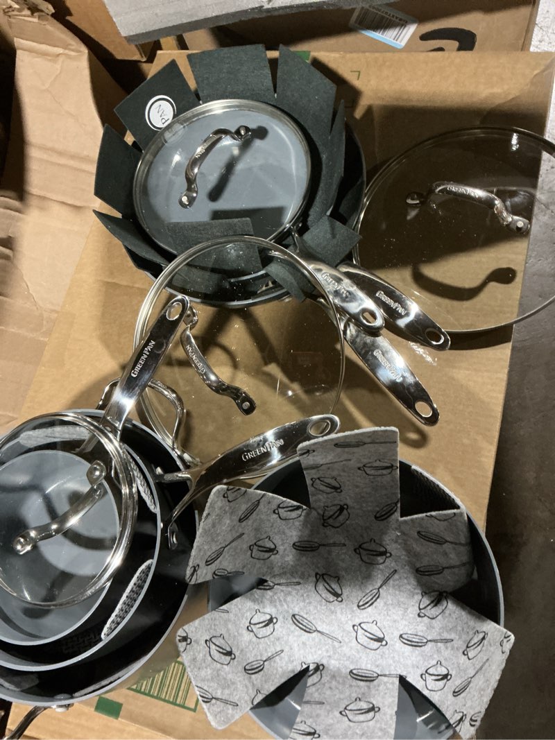 Set of pots with lids (GreenPan) (10 pieces)