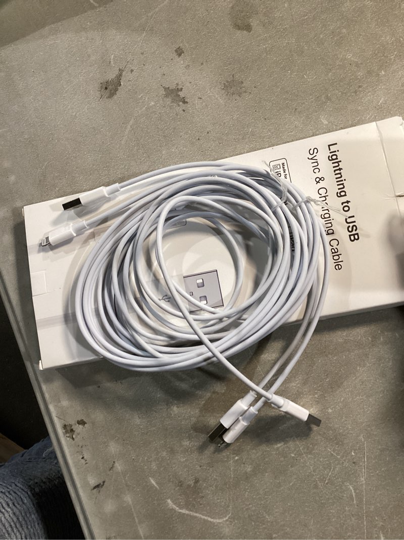 Condition photo showing Good Condition for 6 ft iphone charger 3pack, [apple mfi certified] usb to lightning cable 6ft, iphone charger cord 6 foot, 6 feet super fast apple charging cable for iphone 14/13/12/11/pro/13 max/x/xs/xr/xs max/8/7/xs 6ft white 3