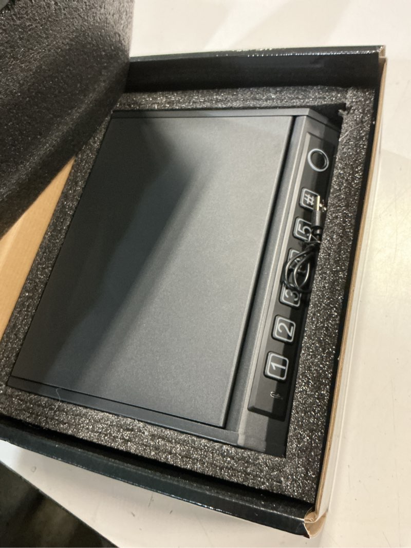 Condition photo showing Good Condition for biometric gun safe for handgun,1s quick access 3-ways unlock fingerprint digital pin key unlock pistol safe with led light carbon steel gun safes lock box for car travel security case,black
