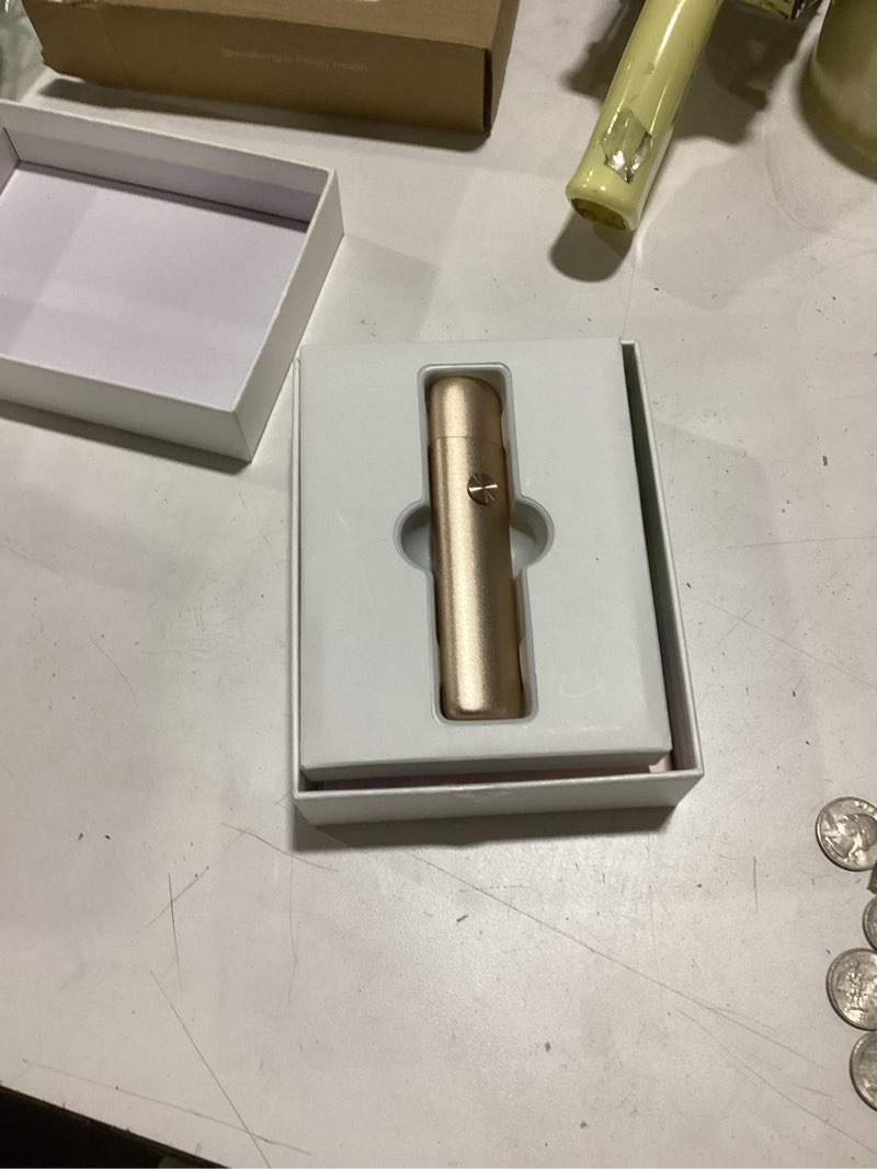 Condition photo showing As Is for **only 1 new  cartridge **zdeer electric oral spray for bad breath & dry mouth, probiotic fresh breath mouth spray, alcohol free rechargeable micro-mist breath spray with 3 flavor cartridges, travel size