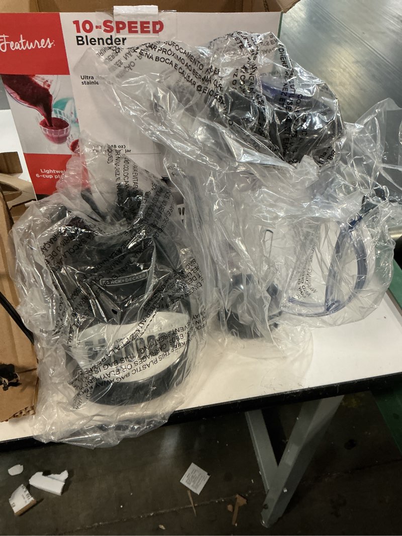Condition photo showing New/Like New for black+decker crush master 10 speed blender black (bl2010bp)