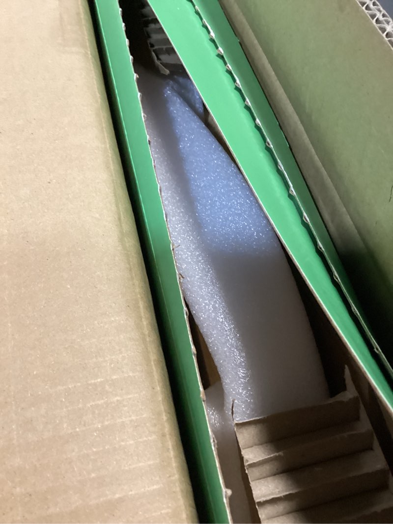 Condition photo showing New/Like New for toilet seat, oak wood, solid wood, high gloss finish, piklids (round)