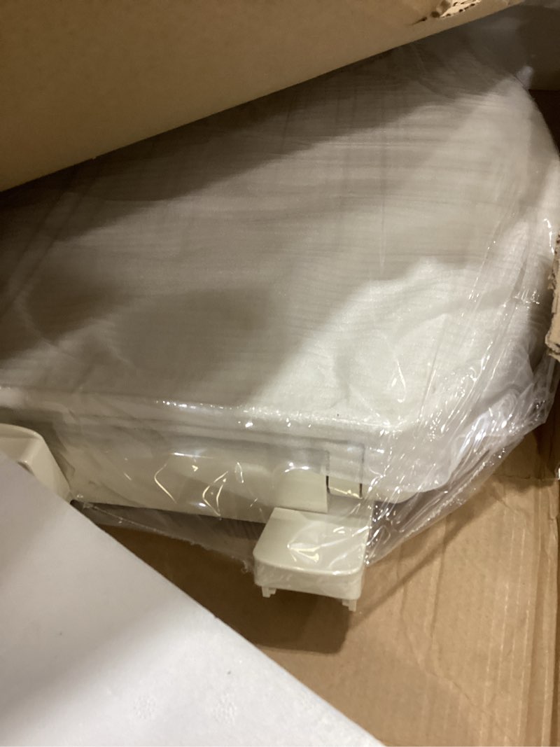 Condition photo showing Good Condition for toilet seat cover