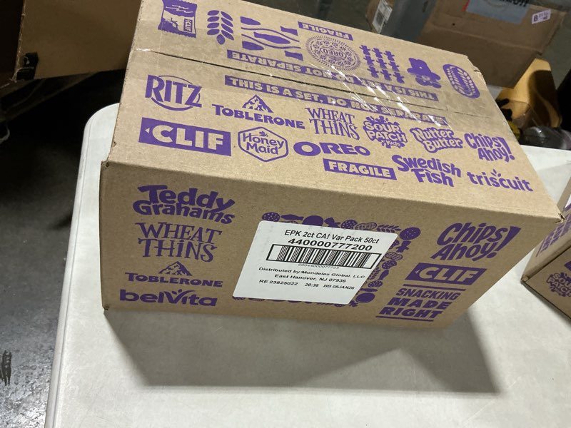 Condition photo showing New/Like New for CHIPS AHOY! Cookies Variety Pack, Original Chocolate Chip, Chewy Chocolate Chip with Reese's Peanut Butter Cups & Chewy Hershey's Fudge Filled Soft Cookies, 50 Snack Packs