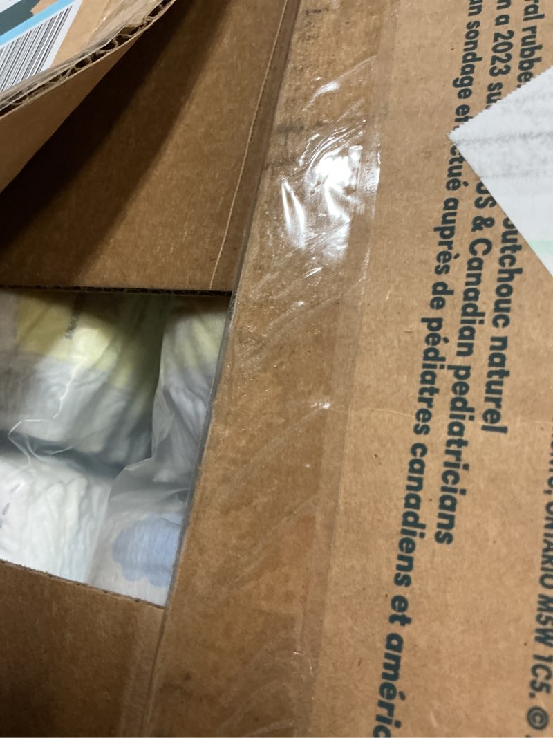 Condition photo showing New/Like New for pampers swaddlers diapers size 4  150 count (select for more options)