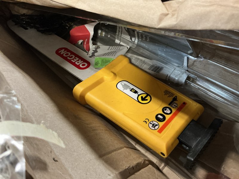 Condition photo showing Good Condition for oregon 14-inch powersharp starter kit with bar, sharpener, and 52 drive link powersharp chain, 3/8" low profile, .050" gauge, portable sharpening tool for chainsaws (541652)
