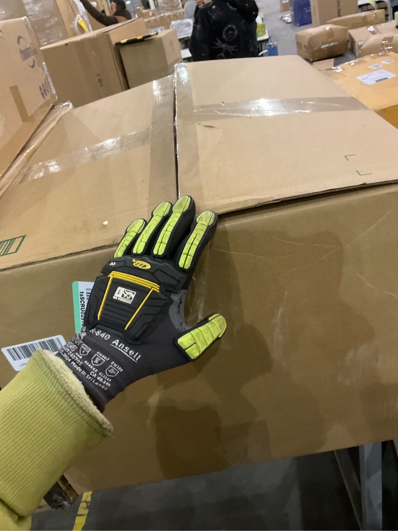 Condition photo showing As Is for Monster Jam Marvel Mega Spider-Man RC Monster Truck, All-Terrain, Over 2 Feet Long, 1:6 Scale, Super Hero Kids Toys for Boys and Girls Ages 4 and Up Multicolor