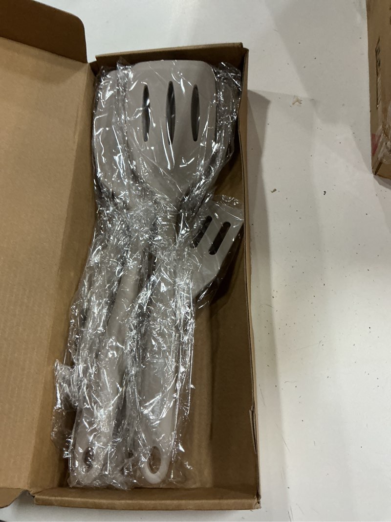 Condition photo showing New/Like New for silicone spatula set, 600°f heat resistant silicone spatula turner flipper for cooking, non stick and non scratch kitchen utensils for eggs & pancakes, 4 pack,khaki