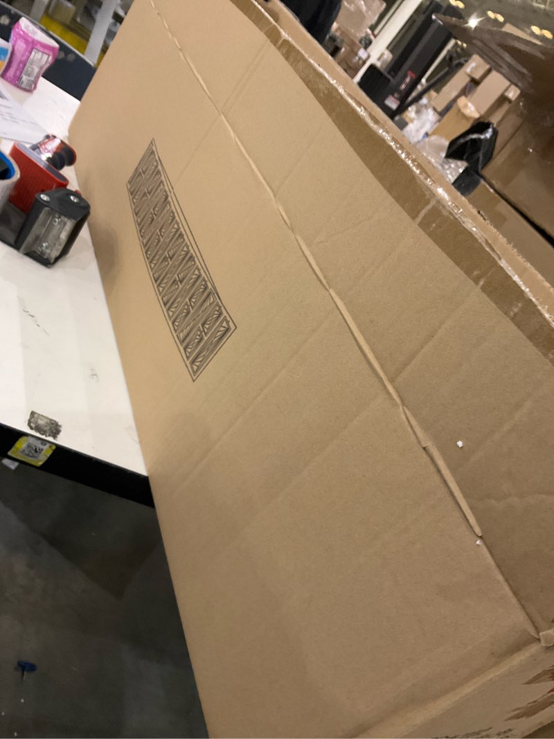 Condition photo showing New/Like New for Coyilap light