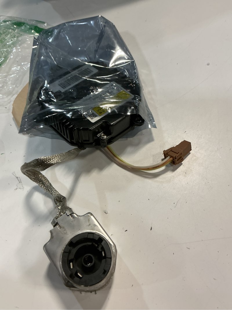 Condition photo showing As Is for 28474-89904, 28474-8991A, NZMNS111LANA Xenon HID Headlight Ballast Control Unit D2S/D2R OEM Type - Compatible with Nissan Altima, 350Z, 370Z, Maxima, Murano, Rogue, Infiniti G35, G37, FX35, QX56, EX35