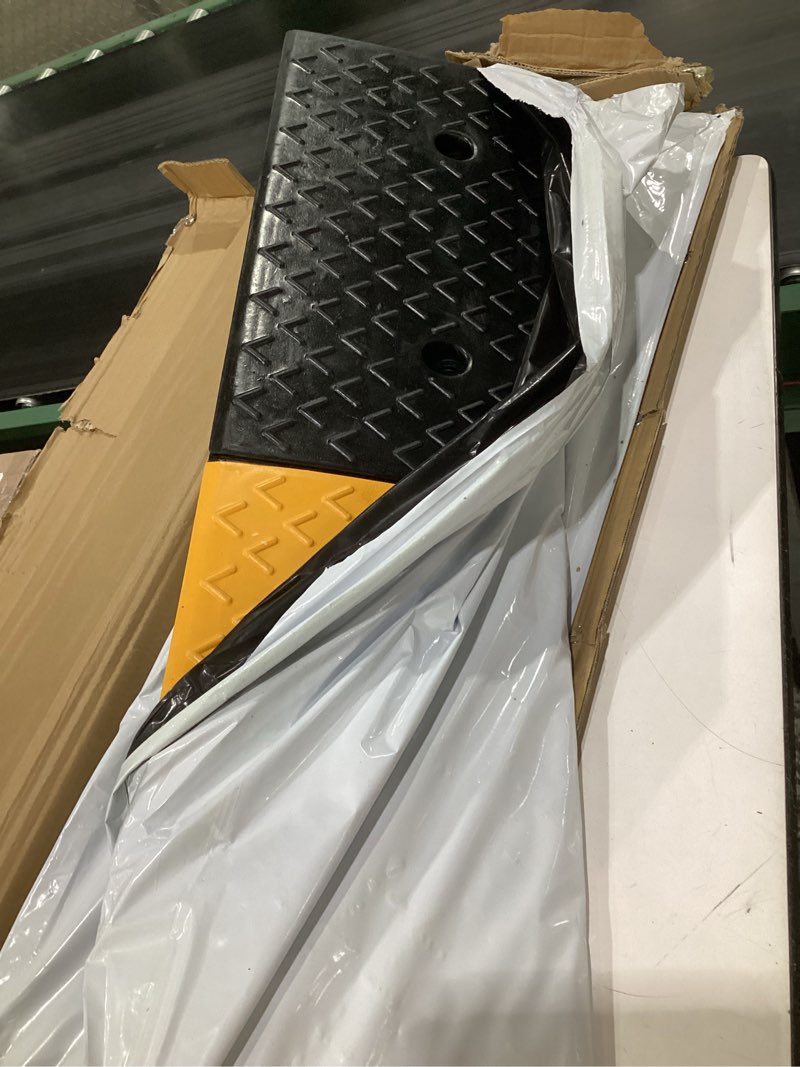 Condition photo showing Good Condition for nisorpa rubber curb ramp, 40000 lbs weight heavy duty threshold ramps for shed garage door steps or driveway curbside (4" curb ramp)