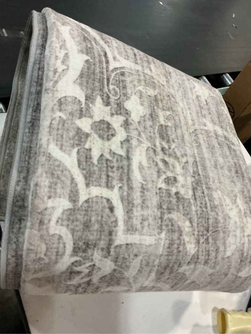 Condition photo showing Good Condition for 8x10 Area Rugs for Living Room, Stain Resistant Washable Rugs for Dining Room, Kitchen, Floral Vintage Non-Slip Thin Gray Large Area Rug(Grey, 8'x10') Grey 8' x 10' (Rectangular)