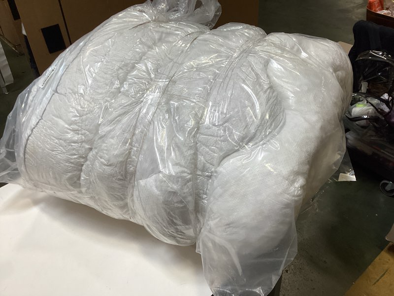 https://lotting-media.assets.bidfta.com/lotting_174080ed-a073-4904-99d5-4b38f13696fc