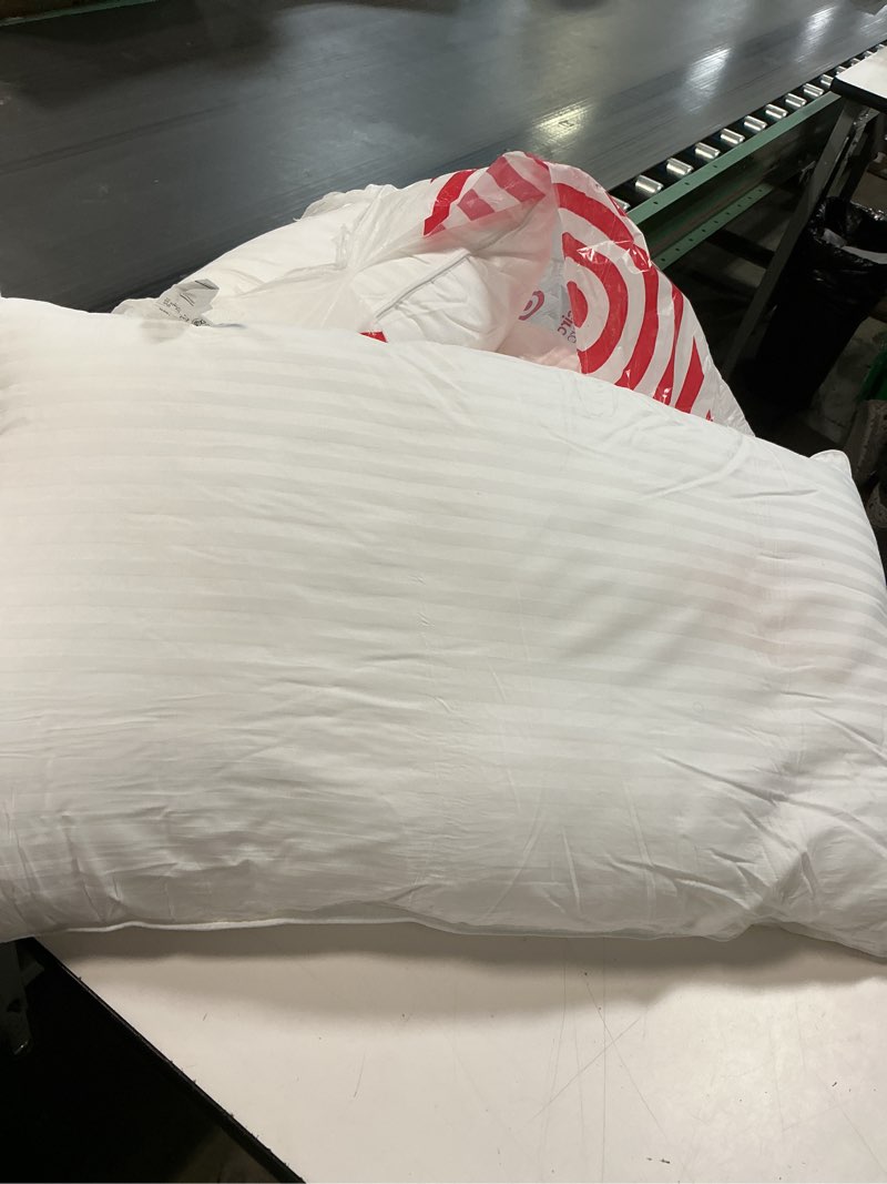 Condition photo showing As Is for Beckham Hotel Collection Bed Pillows King Size Set of 2 - Down Alternative Pillow for Back, Stomach or Side Sleepers King White