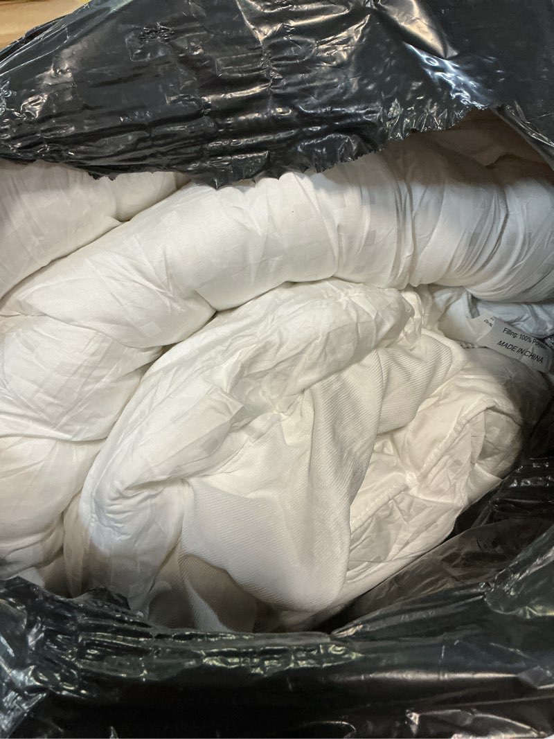Condition photo showing As Is for easeland full size mattress topper pillow top mattress cover quilted fitted mattress protector cotton top 8-21" deep pocket extra thick mattress pad (54x75 inches, white) white full