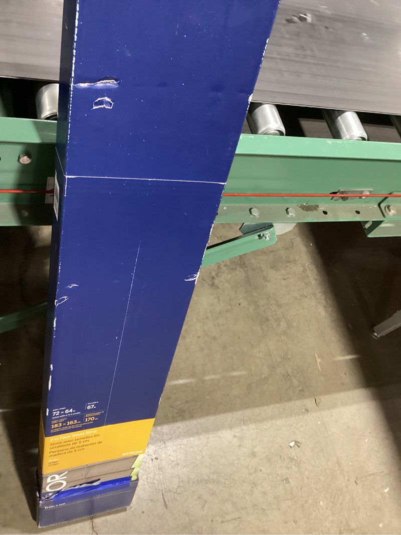 Condition photo showing Good Condition for levolor  trim+go 2