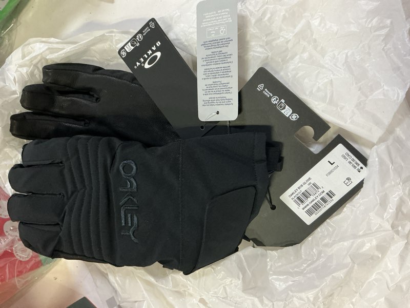 Condition photo showing New/Like New for Oakley B1B Glove (Size Large) 
