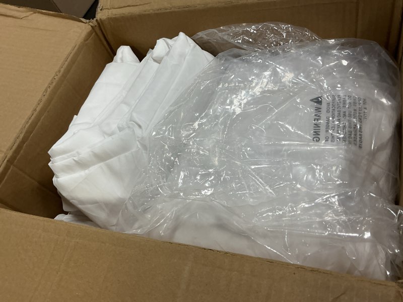 Condition photo showing New/Like New for 100 pieces white chair covers - versatile stretch polyester spandex dining chair slipcovers for dining, party, wedding, banquet, and more white 100pcs