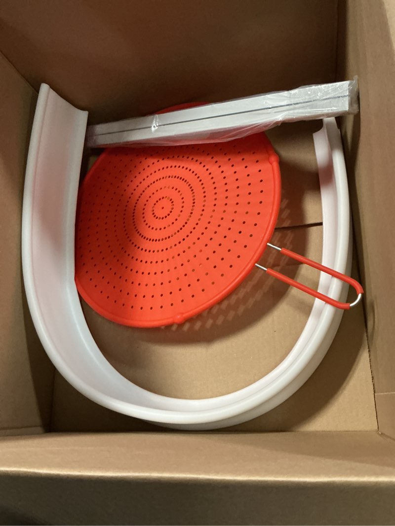 Condition photo showing Good Condition for water splash guard silicone 3.15" h 39.4" l walk-in shower dam/barrier/threshold, kitchen sink edge protector- flexible, scalable diy water stopper for kitchen sink, bathroom, garden