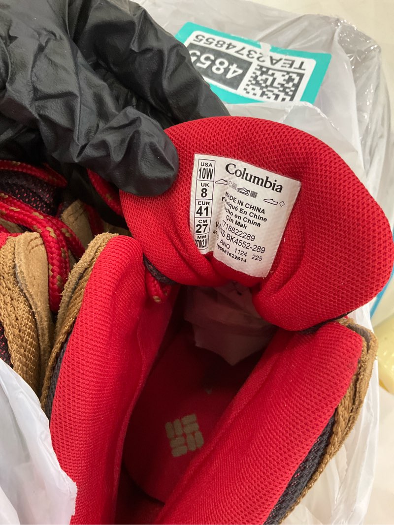 Condition photo showing Good Condition for Columbia Women's Newton Ridge Plus Waterproof Amped Hiking Boot