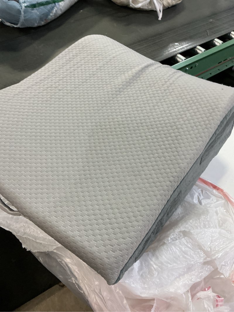 Condition photo showing As Is for ( SIMILAR PHOTO) ( incomplete missing parts) Bed Wedge Pillow for Sleeping, 3PCS Wedge Pillow Set for After Surgery, Adjustable 7 &12 inch Pillow Wedges for Acid Reflux Relief, Back Pain Relief, Sleep Apnea, Sitting Up, Headboard (Grey)