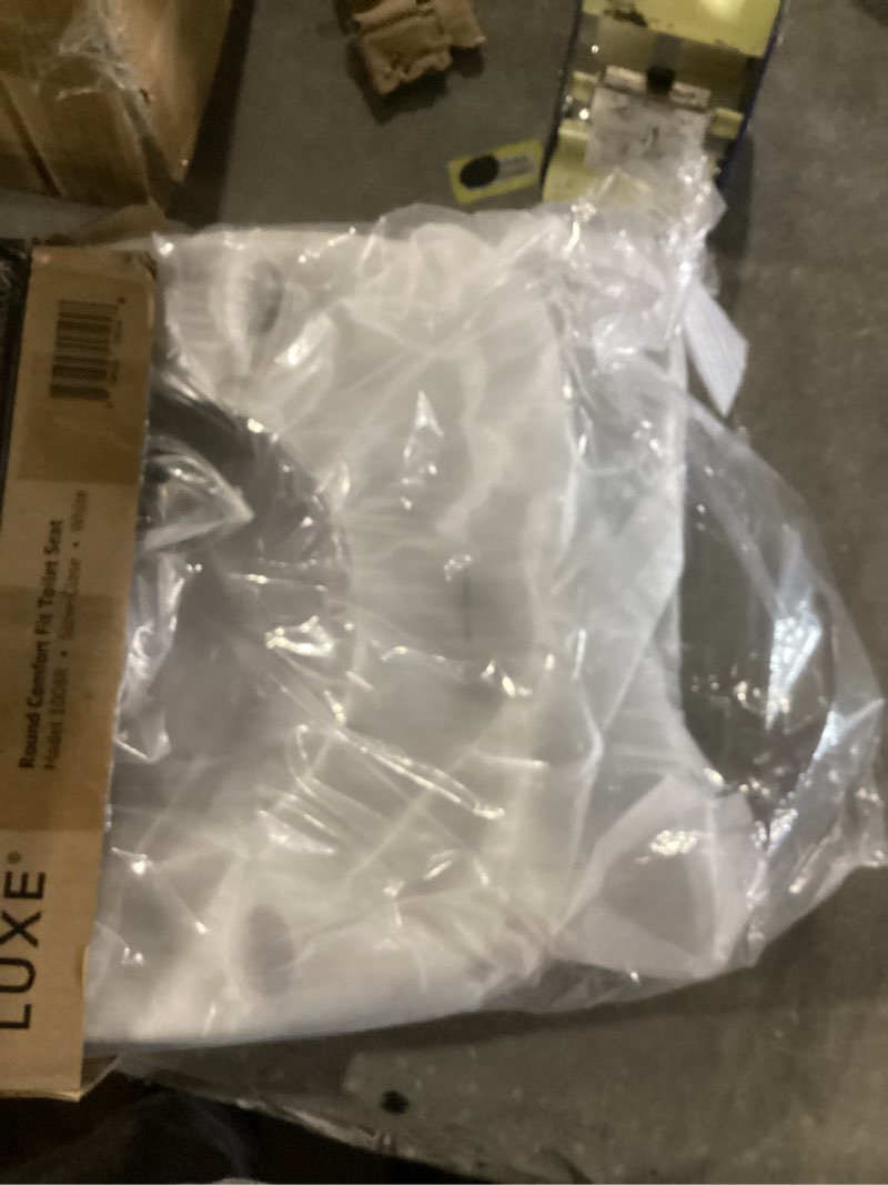 Condition photo showing Good Condition for luxe ts1008r round comfort fit toilet seat with slow close, quick release hinges, and non-slip bumpers (white)