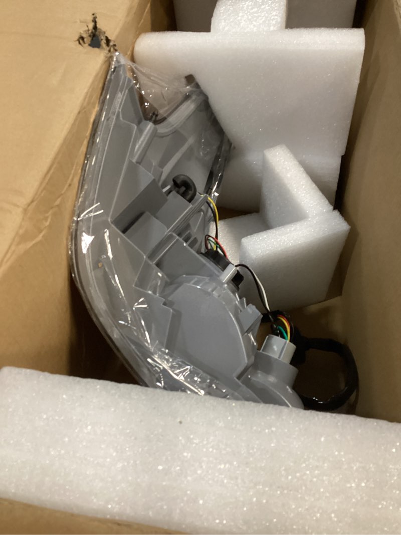 Condition photo showing Good Condition for huray left led tail light fit for nissan altima 2013 2014 2015 lh taillight tail lamp rear brake lamp assembly replacement accessory replacement for ni2800196 (driver side) led style lh(driver side)