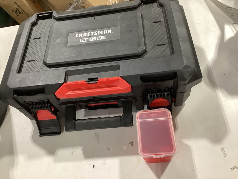 Condition photo showing Good Condition for craftsman versastack xl 21.5-in w x 6.37-in h x 14.62-in d black structural foam tool box