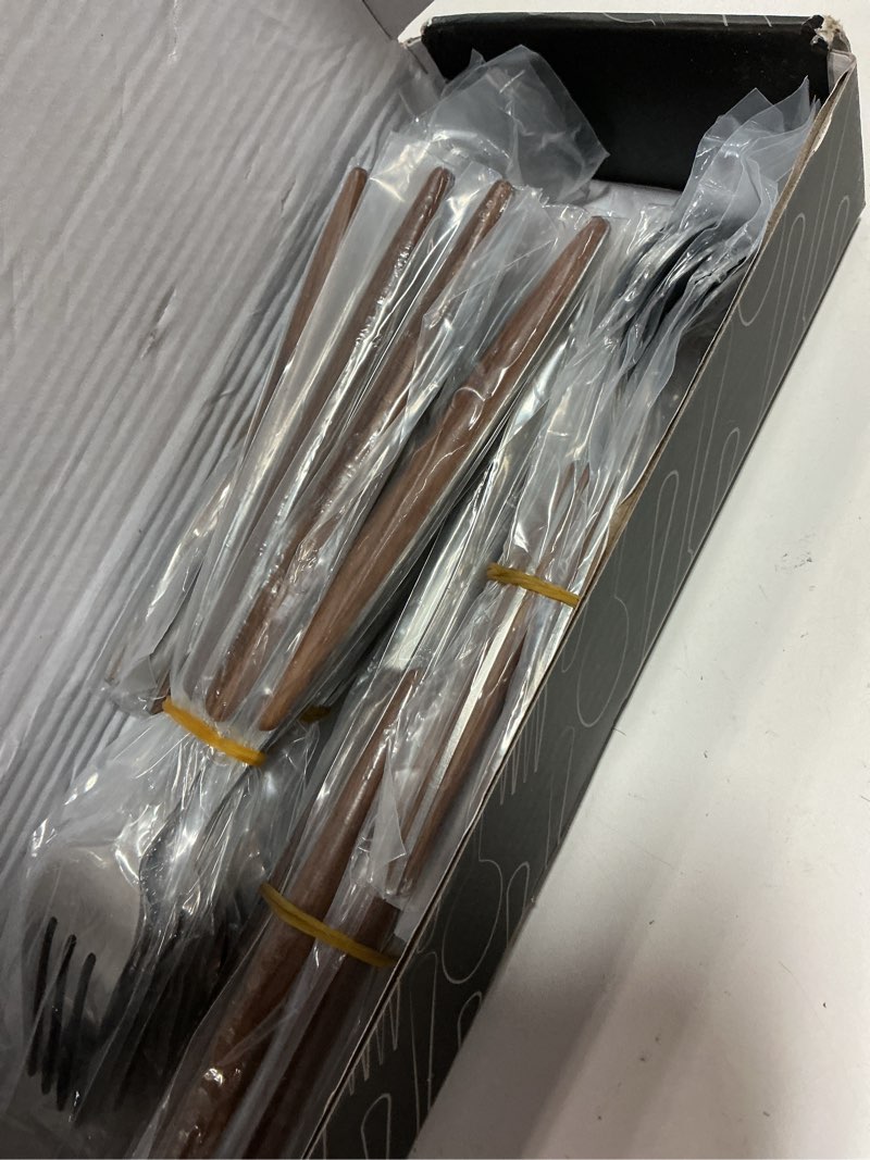 Condition photo showing Good Condition for 30-piece stainless steel silverware set, silver mirror polished flatware cutlery set for 6, tableware eating utensils set for home restaurant wedding, dishwasher safe (wooden effect handle) 30pcs service for 6