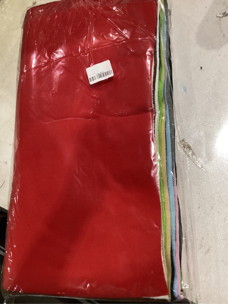 Condition photo showing Good Condition for 12pcs 20" x 20" solid color knitted polar fleece fabric diy making supplies quilting patchwork fabric patchwork polyester plush fleece diy for quilting cushions (20 x 20 inches)