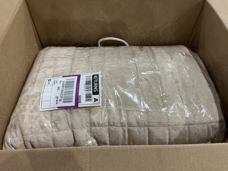 Condition photo showing Good Condition for recyco luxury velvet quilt set full queen size bedding sets, ultra soft velvet comforter set, lightweight channel box stitch oversized bedspread coverlet for all season, with 2 shams, beige full/queen (88" x 92") beige