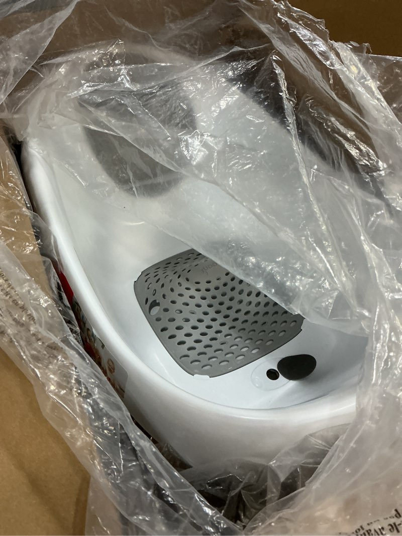 Condition photo showing Good Condition for Boon Soak 3 Stage Baby Bathtub - Baby Bath Tub with Three Support Positions for Newborn to Toddlers - Color Changing Drain Plug for Ideal Bath Temperature - Gray - Ages 0 to 18 Months and Up White 1 Count (Pack of 1)