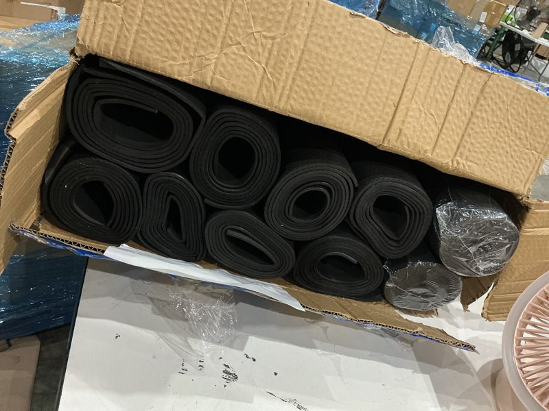 Condition photo showing Good Condition for 10 pack yoga mats bulk, 68'' x 24'' x 4mm thick yoga mats for kids and adults, anti-slip tear-resistant gym mats bundle exercise mats for outdoor yoga, pilates or workout
