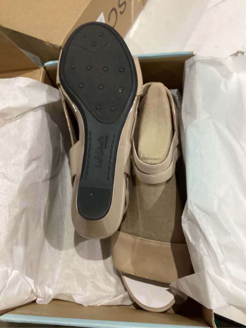 Condition photo showing New/Like New for LifeStride Women's, Yolo Sandal 7 Wide Tender Taupe