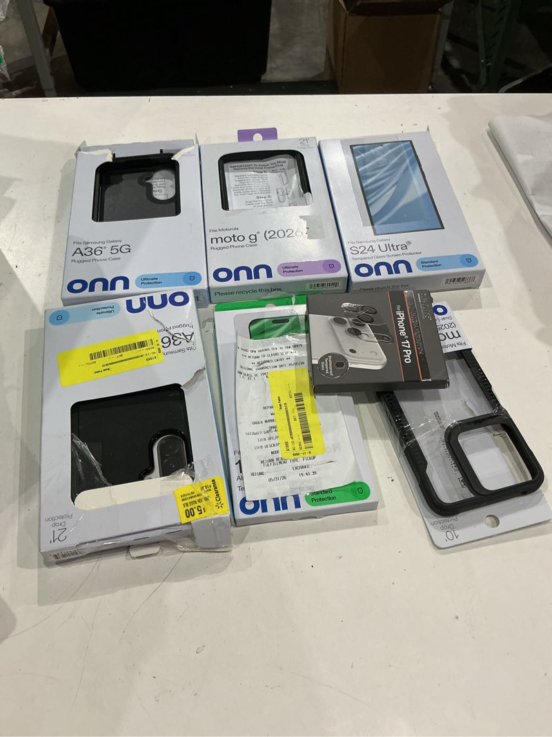 Condition photo showing Good Condition for assorted cellphone/tablet/laptop case covers & accessories