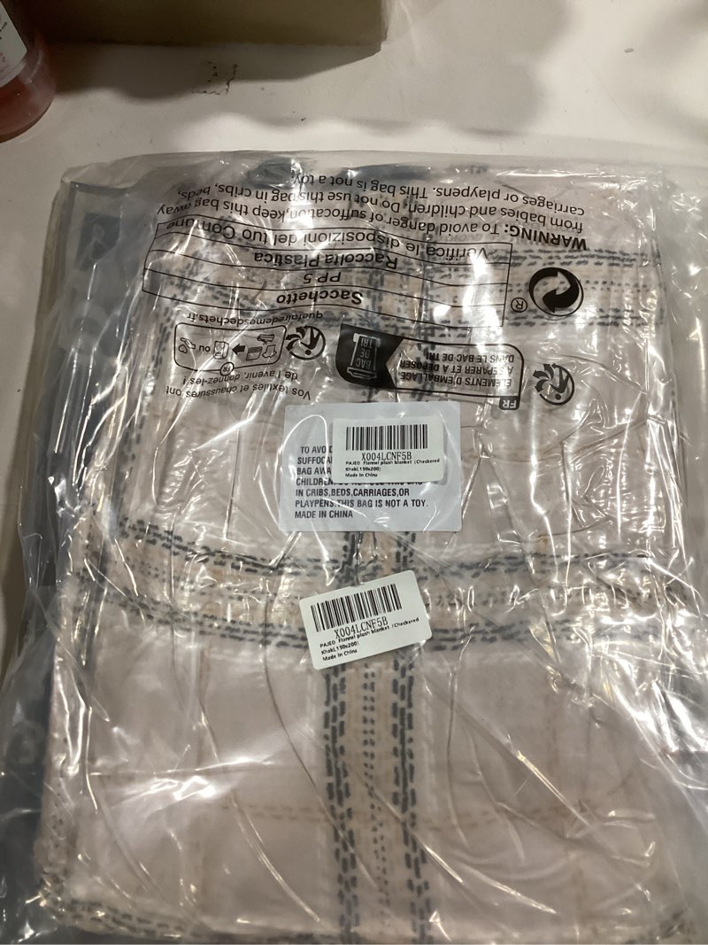 Condition photo showing Good Condition for Fleece Bed Blankets Twin Size - Soft Lightweight Plush Fuzzy Cozy Luxury Blanket Microfiber Throw for Couch Bed,All-Season Breathable,60x80 Inches Checkered Khaki Twin (60" x 80")