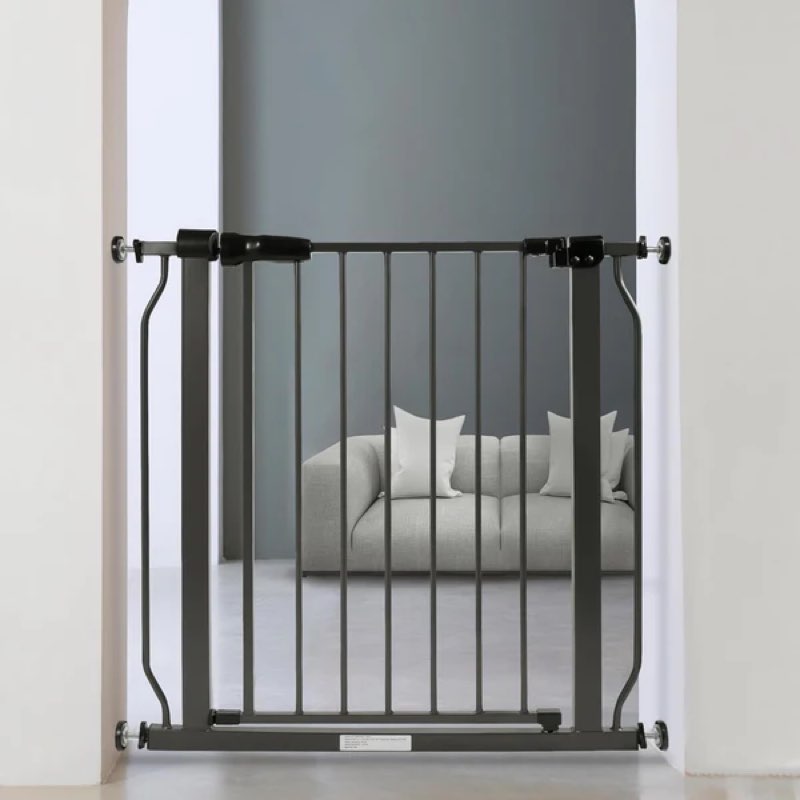balancefrom easy walk-thru safety gate for doorways and stairways with auto-close/hold-open features