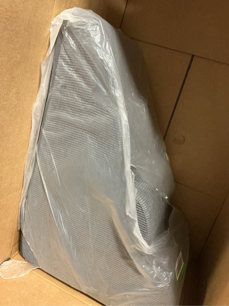 Condition photo showing Good Condition for Lesure Dog Stairs for Small Dogs - Dog Ramp for High Beds and Couch with CertiPUR-US Certified Foam, Pet Steps with Non-Slip Bottom for Old Cats, Injured Doggies and Puppies, 2/3/4 Steps