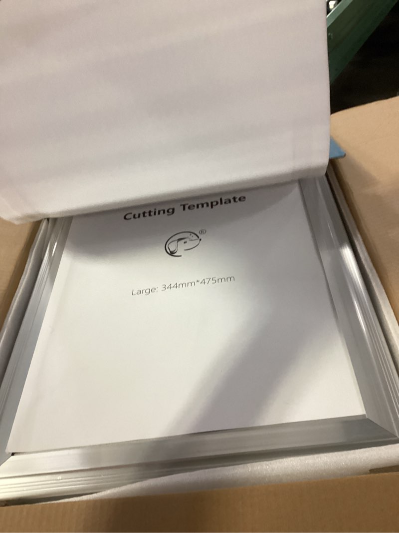 https://lotting-media.assets.bidfta.com/lotting_17c806f8-6a9c-4876-8dae-5b8d3c19a6f6